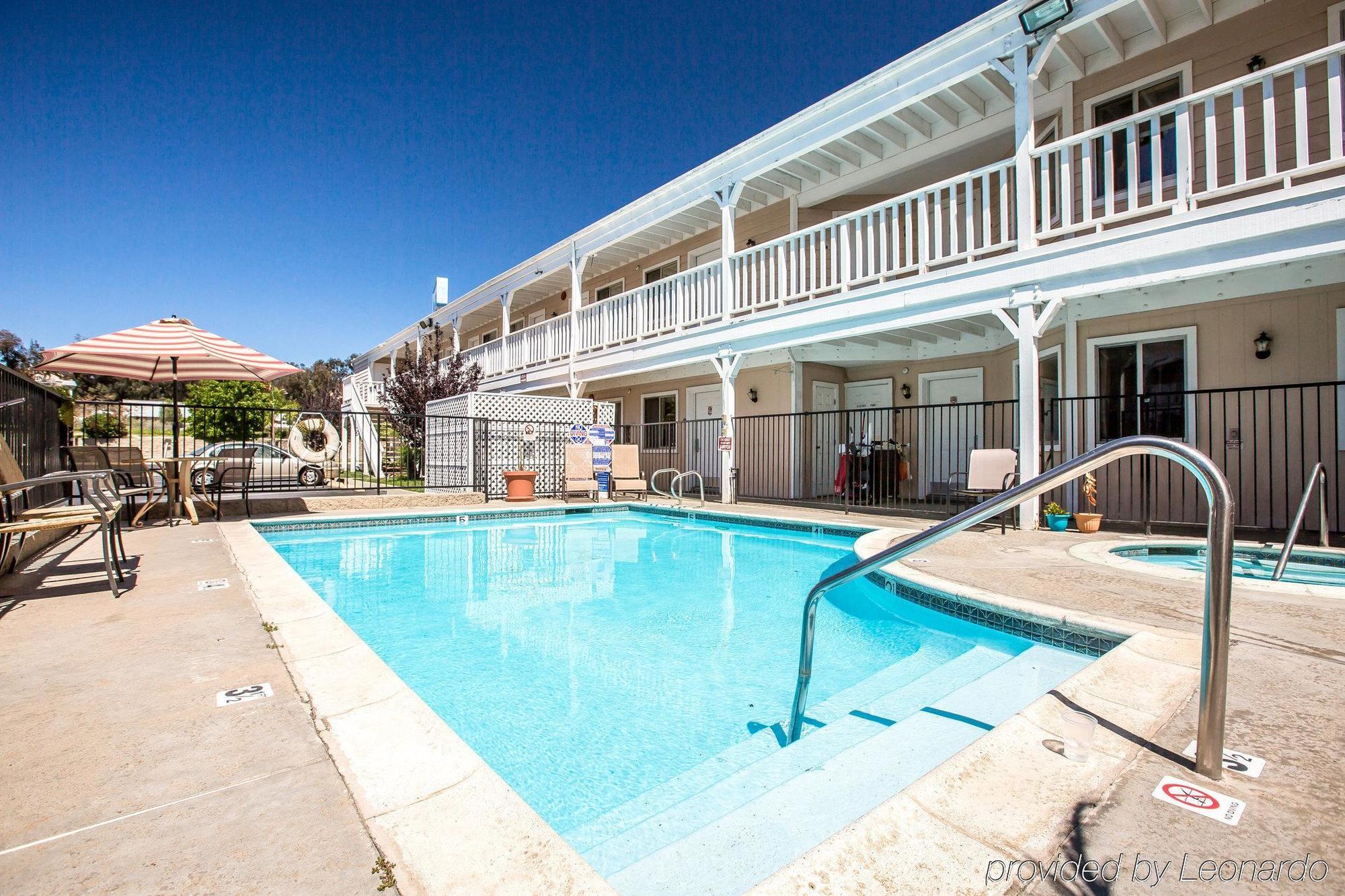 Rodeway Inn Old Town Temecula Ngoại thất bức ảnh